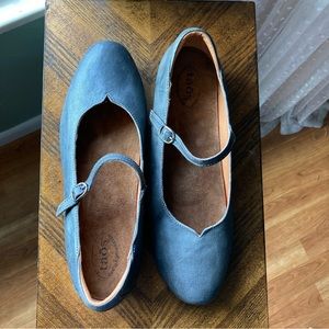NWOB TAOS ‘Class’ Mary Jane Shoes